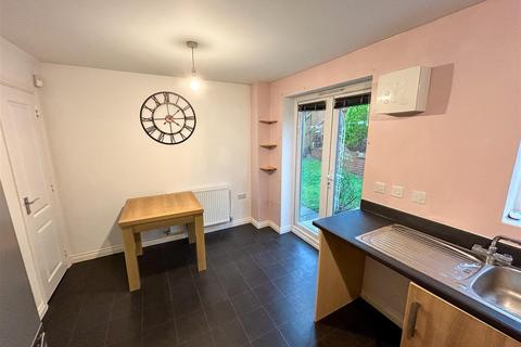 43 The Breeze, Brierley Hill, DY5 3AG