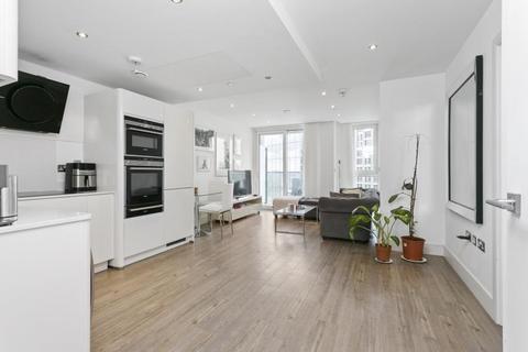 1 bedroom apartment to rent, Altitude Point, London E1
