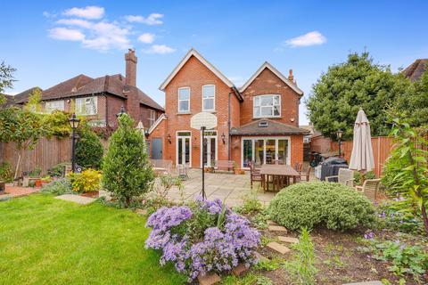 4 bedroom detached house for sale, Upper Queens Road, Ashford TN24