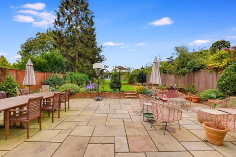 14 Upper Queens Road, Ashford, TN24 8HF