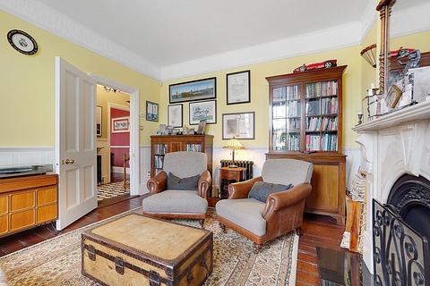 14 Upper Queens Road, Ashford, TN24 8HF