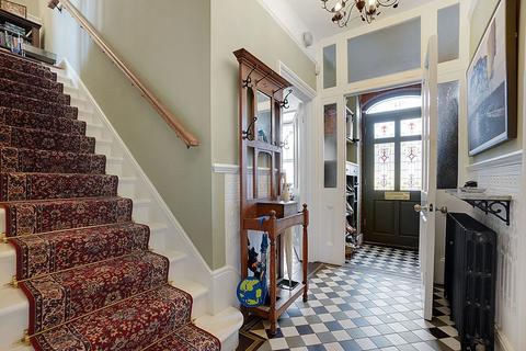 14 Upper Queens Road, Ashford, TN24 8HF