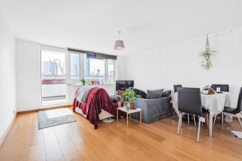 3 bedroom apartment to rent, Downfield Close, Maida Vale  W9