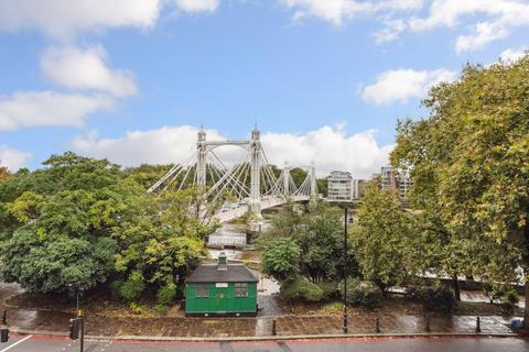 3 bedroom flat to rent, Cheyne Walk, London, SW3