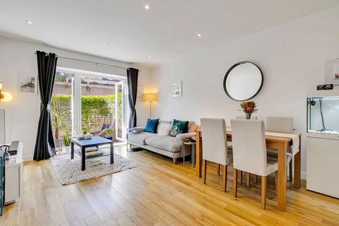 Flat 5, Westwood House, 47 Old Devonshire Road, London, SW12 9RF