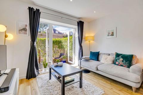 Flat 5, Westwood House, 47 Old Devonshire Road, London, SW12 9RF