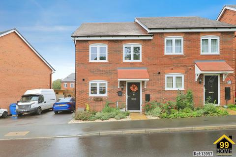 18 Gittins Park, Wombourne, Wolverhampton, WV5 0NR