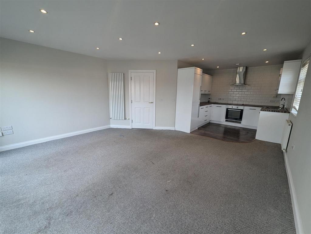 Lounge/Kitchen