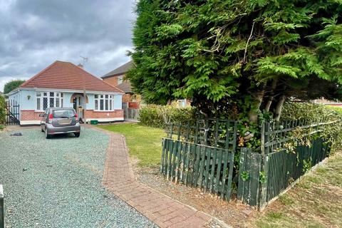 2 bedroom detached bungalow for sale, Elm Road, Canvey Island, SS8 7