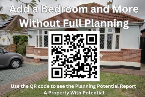 2 bedroom detached bungalow for sale, Elm Road, Canvey Island, SS8 7