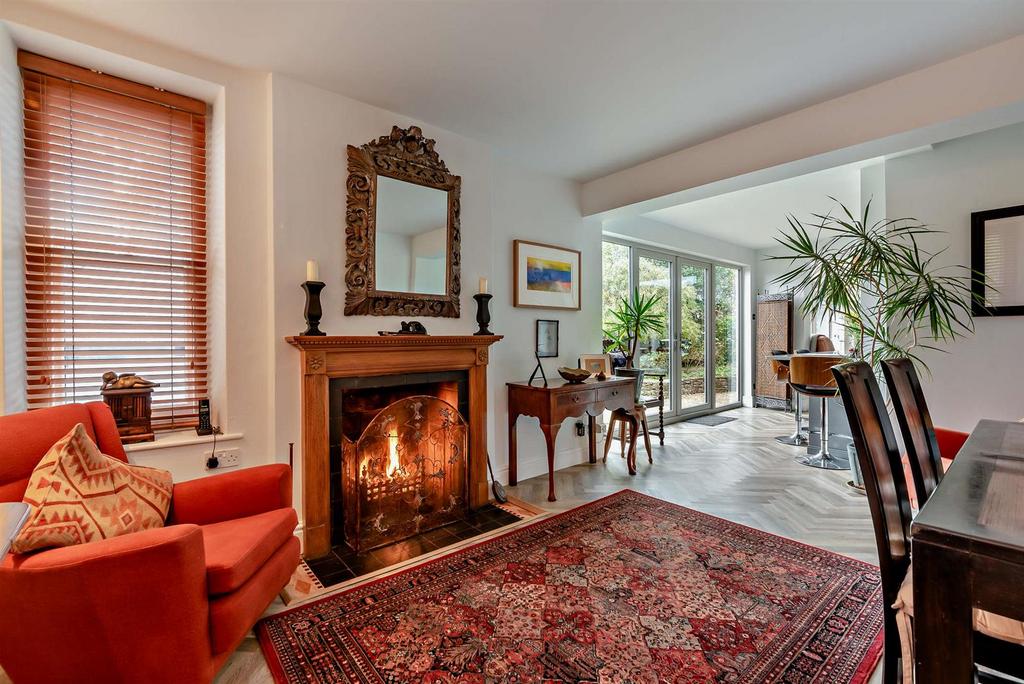 8625900-interior22-800.jpg