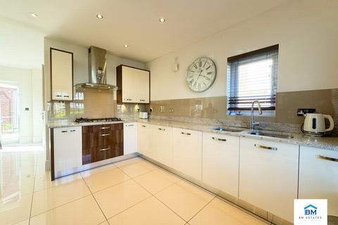 5 bedroom detached house for sale, Hadstock Close, Leicester LE5