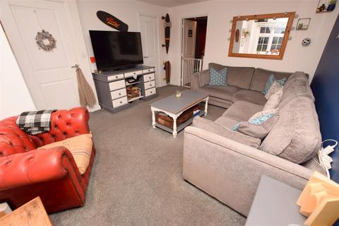 30 Caspian Crescent, Scartho Top, Grimsby, DN33 3RZ