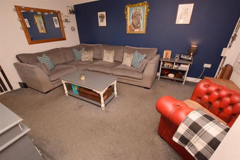 30 Caspian Crescent, Scartho Top, Grimsby, DN33 3RZ