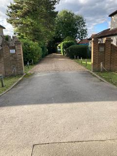 undefined, Leacroft Road, Iver SL0