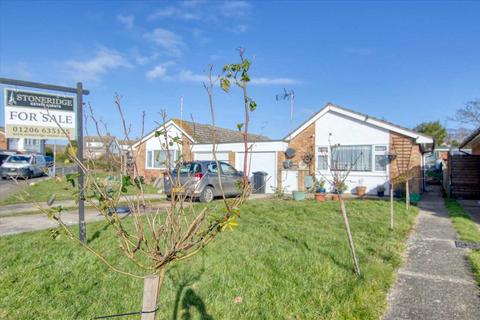 2 bedroom bungalow for sale, Brightlingsea CO7