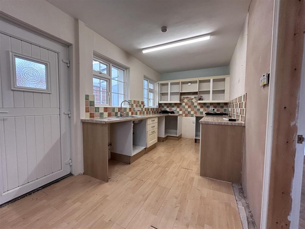 Seamer Road, East Ayton YO13 2 bed semidetached house for sale £172,500