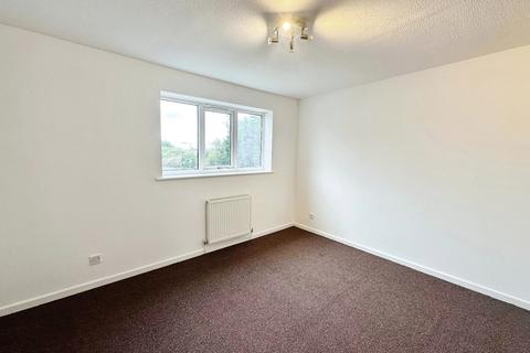 2 bedroom house to rent, Meadow Walk, Bolton BL4