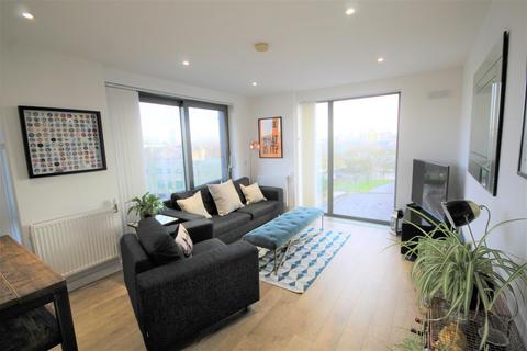 2 bedroom apartment to rent, Ben Jonson Road, London E1