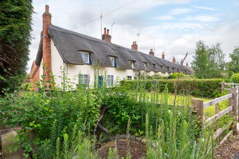 2 bedroom cottage to rent, Melchbourne, Bedford MK44