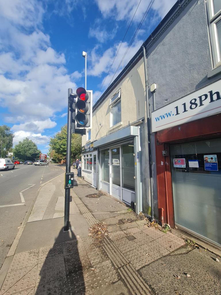 Commercial unit to let