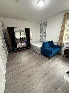 undefined, Lampton Road, Hounslow TW3