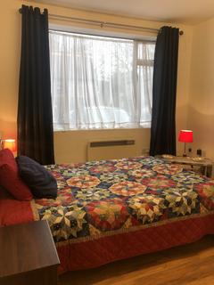 1 bedroom flat to rent, Lampton Road, Hounslow TW3