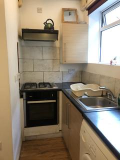 1 bedroom flat to rent, Lampton Road, Hounslow TW3