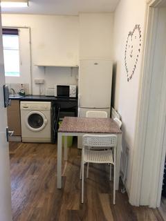 1 bedroom flat to rent, Lampton Road, Hounslow TW3