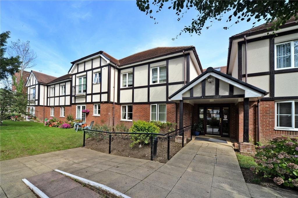 Bolters Lane, Banstead, Surrey, SM7 2 bed apartment for sale £365,000