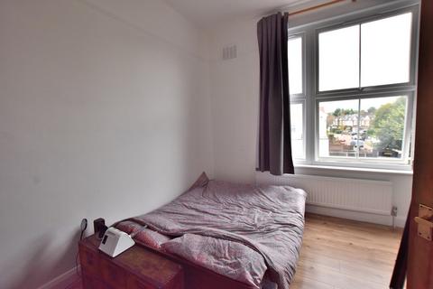 1 bedroom flat to rent, Oakleigh Road South, New Southgate, London. N11