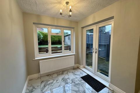 3 bedroom semi-detached house for sale, Willow Road, Darlington