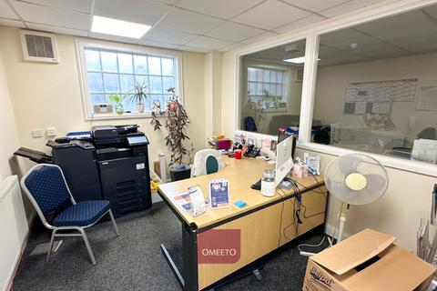 Office to rent, Wellington Street, Ripley DE5