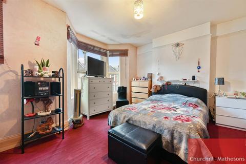 5 bedroom house for sale, West Ella Road, London