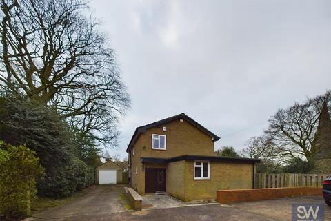 4 bedroom detached house to rent, Parkside Green,Meanwood, Leeds