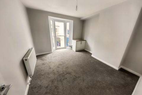 2 bedroom flat to rent, Aberdare CF44