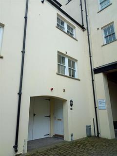 2 bedroom townhouse to rent, Market Street, Haverfordwest