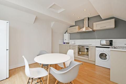 2 bedroom flat to rent, at Sheffield, 20, Arley Street S2