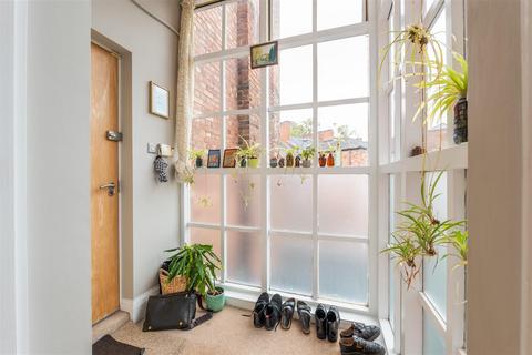 Apartment 7, 162a Parade, Leamington Spa, CV32 4AE