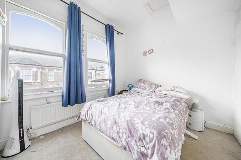 2 bedroom flat for sale, Dafforne Road, Tooting