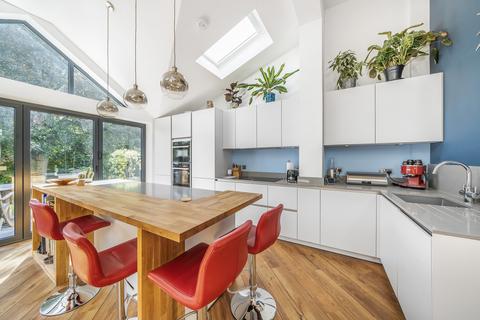 17 Bell Barn Road, Bristol, BS9 2DA