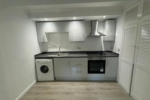 1 bedroom apartment to rent, Storth Lane, Sheffield