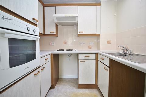 1 bedroom retirement property for sale, Cissbury Court, Findon Road, Findon Valley, Worthing, BN14