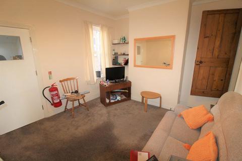 1 bedroom property to rent, Lower Road, Beeston, Nottingham, NG9 2GT