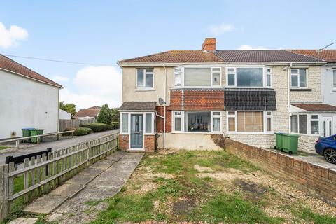 3 bedroom end of terrace house for sale, Fairfield Avenue, Hampshire PO14