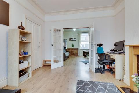 4 bedroom terraced house for sale, St. Ives Mount, Leeds, West Yorkshire, LS12