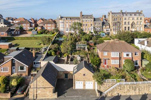 7 bedroom house for sale, Union Place, Upgang Lane, Whitby