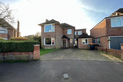 Douglas Crescent, Houghton Regis