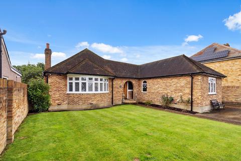 32 Ferndale Road, Ashford, TW15 3PJ