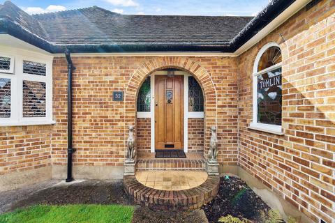 32 Ferndale Road, Ashford, TW15 3PJ